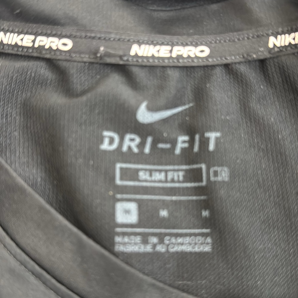 Nike Pro Slim Fit Shirt - Picture 2 of 2